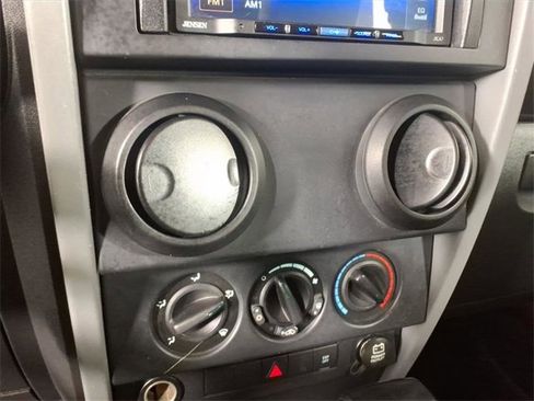 Used 2007 Jeep Wrangler X image 21