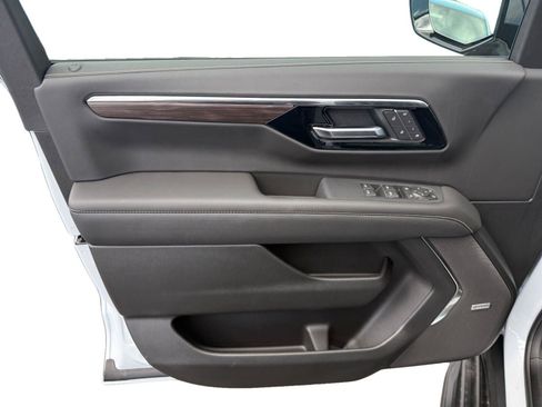 New 2026 Chevrolet Suburban Premier w/ Sun And Tow Package image 9