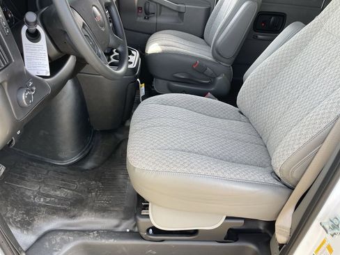 New 2025 GMC Savana 3500 LS image 20