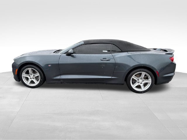 Used 2021 Chevrolet Camaro LT RWD image 4