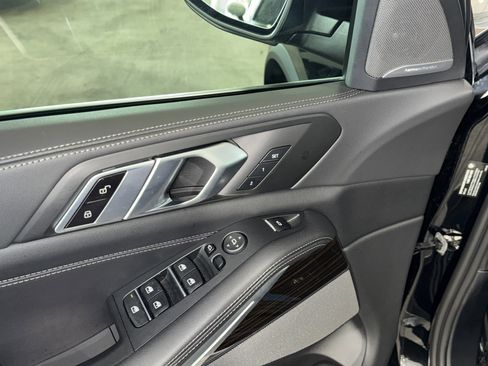Used 2024 BMW X5 sDrive40i w/ Premium Package RWD image 18