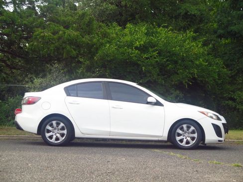Used 2010 MAZDA MAZDA3 i Sport image 5