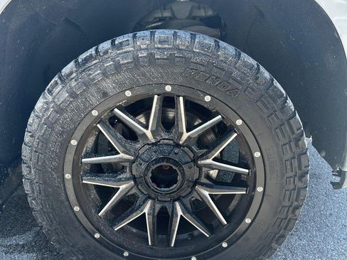Used 2020 Chevrolet Silverado 1500 LT w/ Trailering Package AWD/4WD image 18