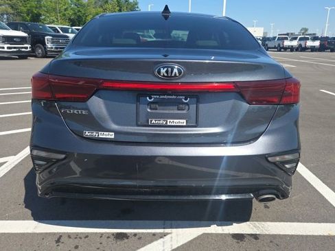 Used 2021 Kia Forte LXS FWD image 9