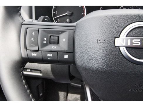 Certified 2025 Nissan Rogue SV w/ SV Premium Package FWD image 19