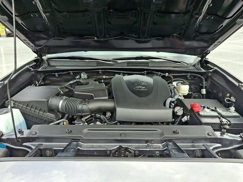 Certified 2023 Toyota Tacoma SR5 w/ Technology Package AWD/4WD image 26