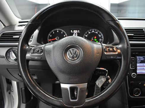 Used 2015 Volkswagen Passat 1.8T Sport FWD image 21