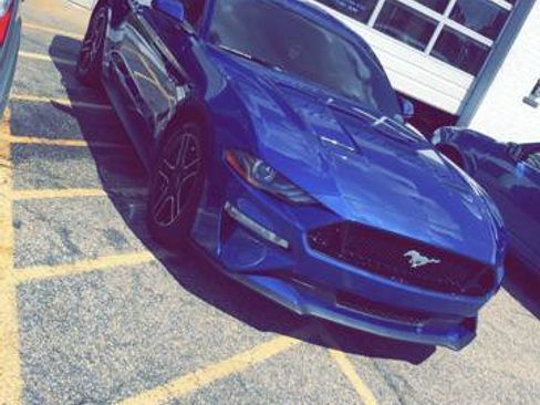 Used 2018 Ford Mustang GT image 2