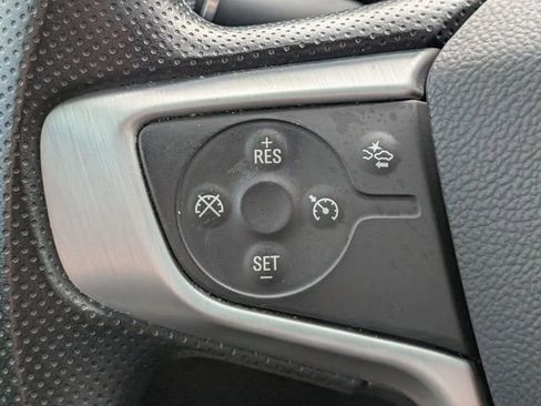 Used 2023 GMC Acadia SLE w/ Driver Convenience Package FWD image 24