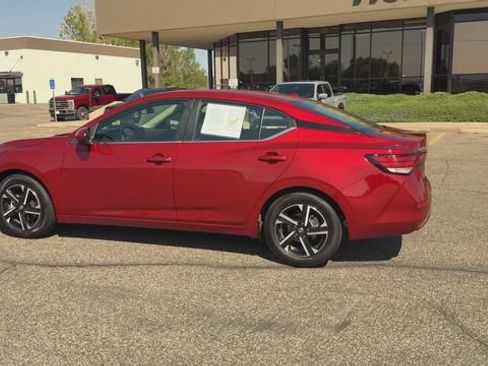 Used 2024 Nissan Sentra SV FWD image 6