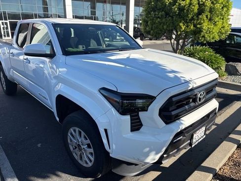 Used 2024 Toyota Tacoma SR5 image 1