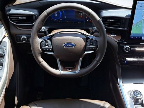Used 2022 Ford Explorer King Ranch w/ Technology Package image 20