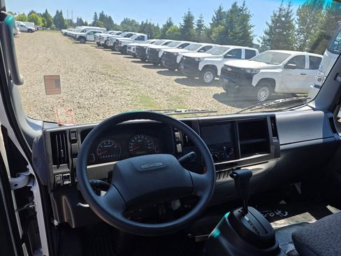 New 2024 Chevrolet Low Cab Forward image 11