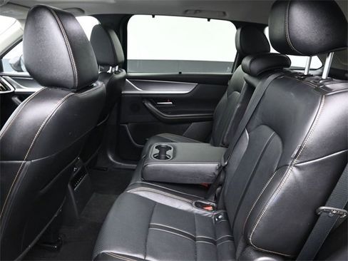 Certified 2024 MAZDA CX-90 Plug-In Hybrid w/ Preferred image 26