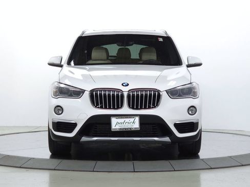 Used 2023 BMW X1 xDrive28i w/ Convenience Package AWD/4WD image 2