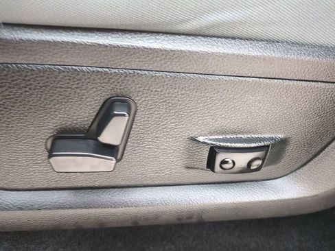 Used 2017 RAM 2500 Big Horn image 16