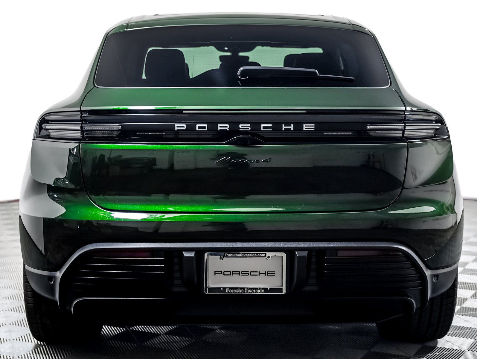 Certified 2025 Porsche Macan 4 Electric AWD/4WD image 11