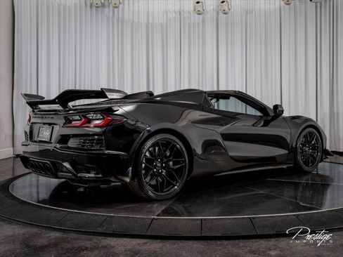 Used 2025 Chevrolet Corvette Z06 w/ Z07 Performance Package RWD image 21