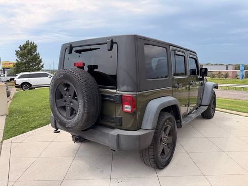 Used 2015 Jeep Wrangler Unlimited Sport w/ Quick Order Package 24S AWD/4WD image 10