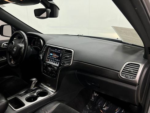 Used 2018 Jeep Grand Cherokee Altitude image 21