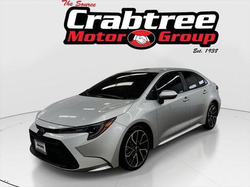 Certified 2025 Toyota Corolla LE image 1