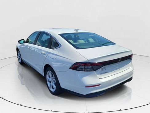 Used 2025 Honda Accord LX image 31