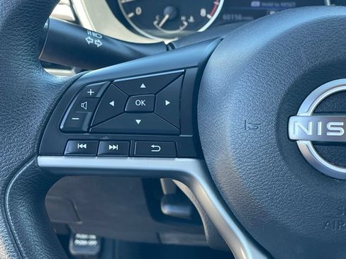 Used 2024 Nissan Altima 2.5 SV FWD image 16