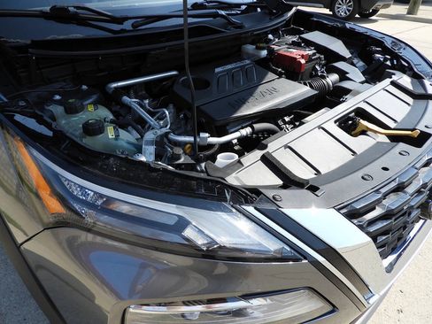 Used 2023 Nissan Rogue S AWD/4WD image 44