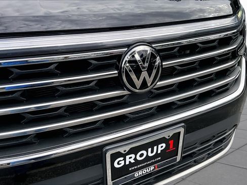 Used 2024 Volkswagen Atlas SE AWD/4WD image 32