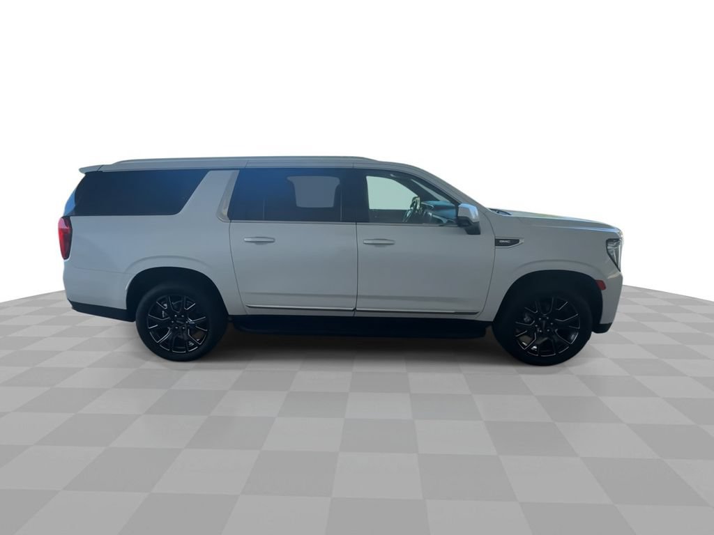 Certified 2024 GMC Yukon XL Denali AWD/4WD image 9