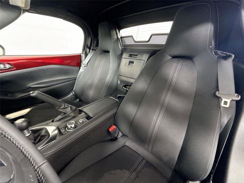 New 2026 MAZDA MX-5 Miata Club w/ Interior Package RWD image 13
