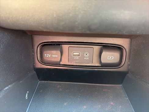 Used 2020 Hyundai Santa Fe SE FWD image 27