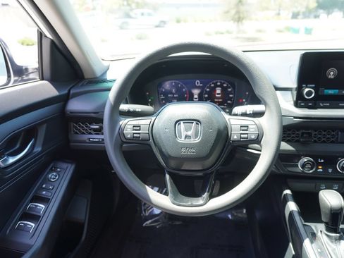Used 2025 Honda Accord LX image 18