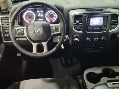 Used 2021 RAM 1500 Classic SLT image 22