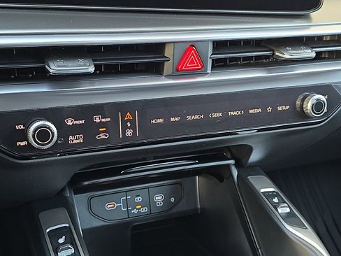 New 2025 Kia Sorento EX w/ EX Panoramic Sunroof Package image 17