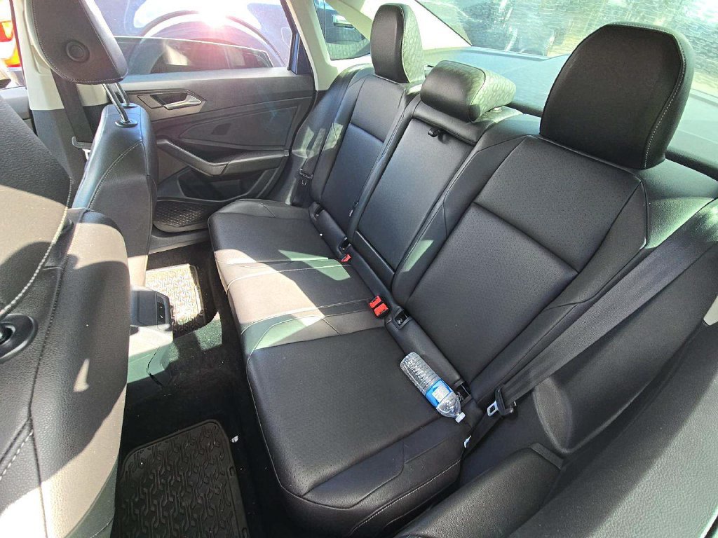 Used 2020 Volkswagen Jetta SEL FWD image 6