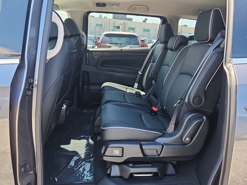 New 2026 Honda Odyssey Elite image 6