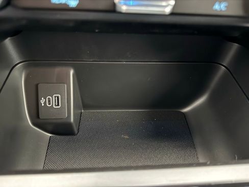 New 2025 Ford F150 XLT w/ Equipment Group 301A Standard image 40