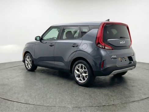 Used 2025 Kia Soul LX w/ LX Technology Package image 6