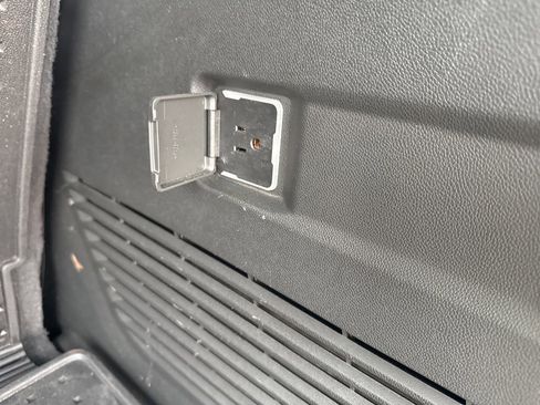 Certified 2022 Chevrolet Tahoe Z71 image 40