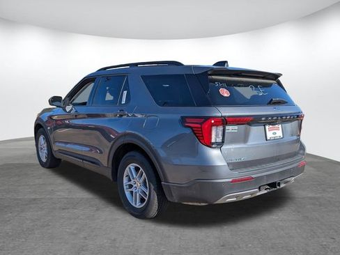 New 2026 Ford Explorer Active w/ Active Comfort Package image 3
