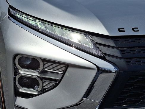 New 2025 Mitsubishi Eclipse Cross SE image 11