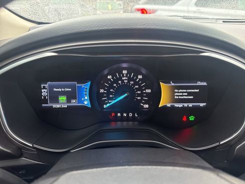 Certified 2019 Ford Fusion SE image 32