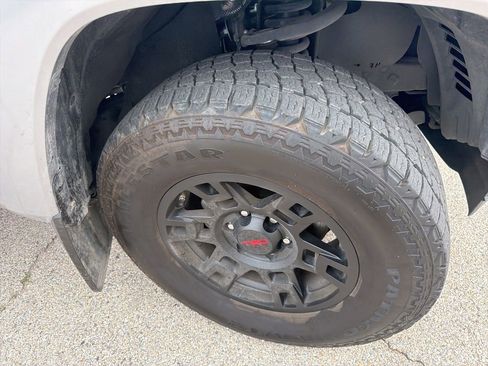 Used 2021 Toyota Tacoma TRD Sport w/ Advanced Technology Package image 4