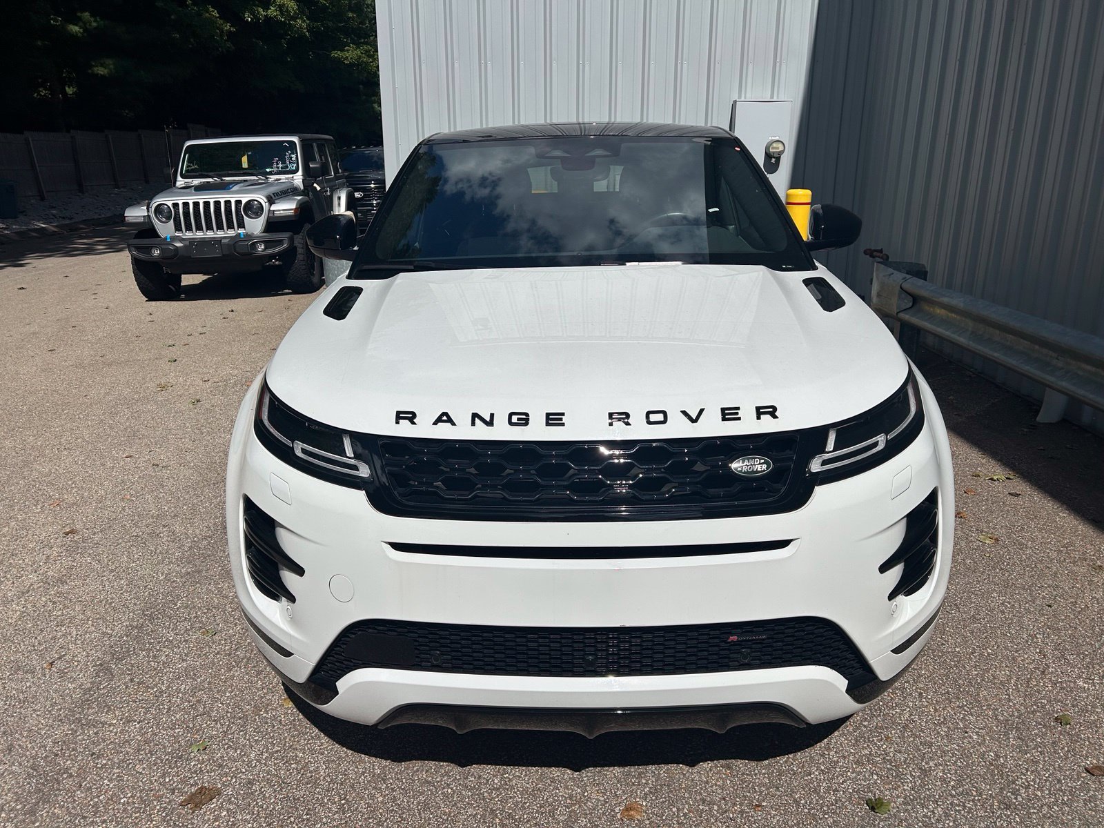 Used 2022 Land Rover Range Rover Evoque R-Dynamic S AWD/4WD image 2