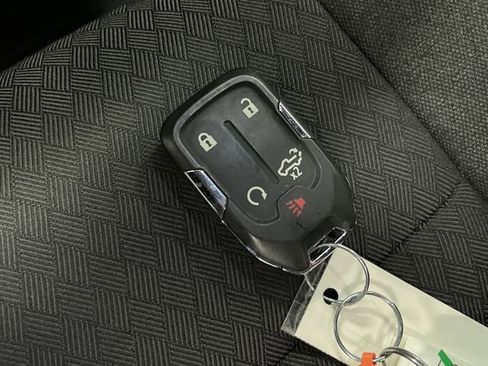 Used 2022 GMC Sierra 1500 Elevation image 27