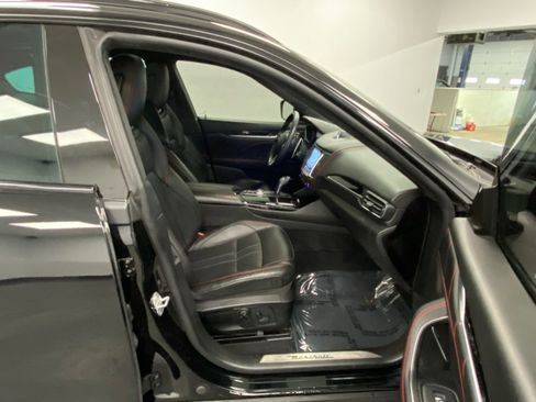 Used 2020 Maserati Levante GranSport image 23