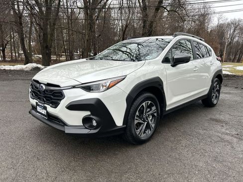 Certified 2025 Subaru Crosstrek 2.0i Premium image 4