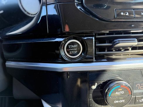 Used 2022 Nissan Pathfinder SL w/ SL Premium Package image 23