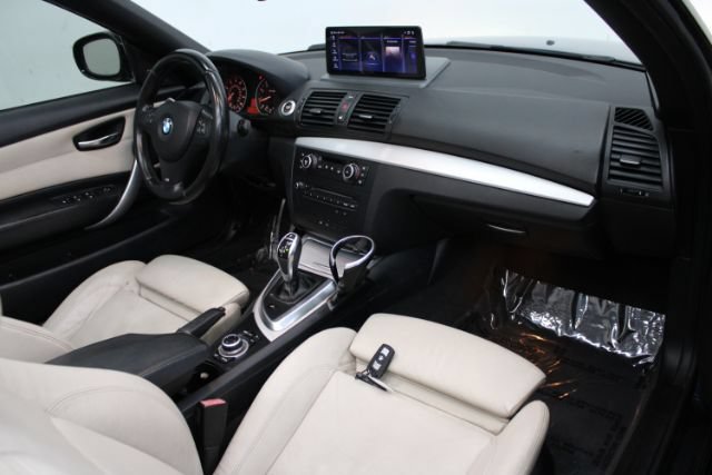 Used 2013 BMW 135i Convertible w/ Premium Pkg RWD image 23